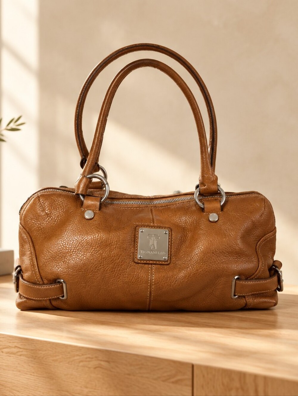 Tignanello Cognac Pebble Leather Shoulder Bag EUC LIKE NEW